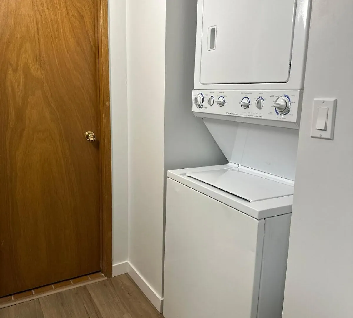 公寓 3 Beds Guest Suite Near Dt & Yyc