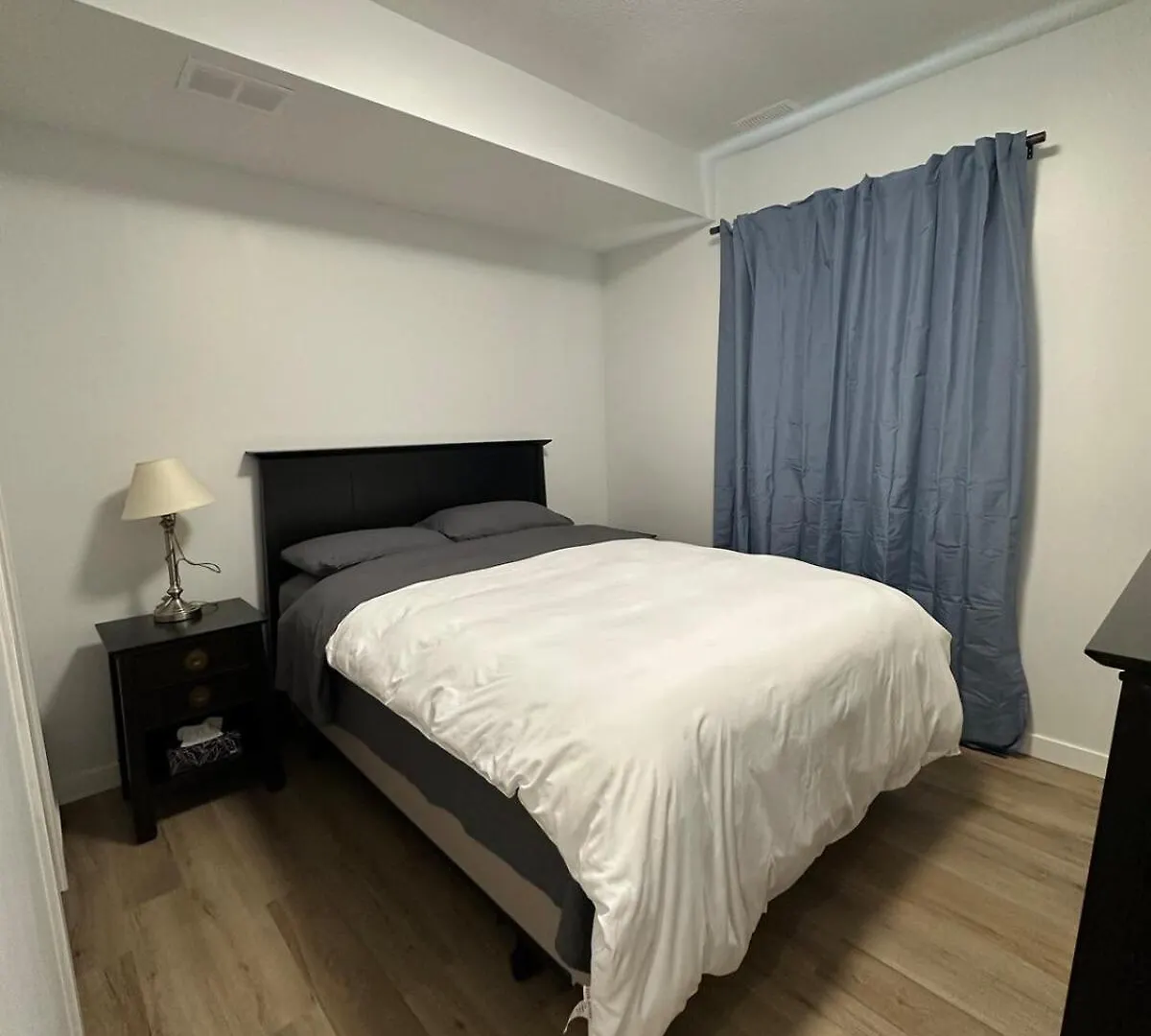 3 Beds Guest Suite Near Dt & Yyc